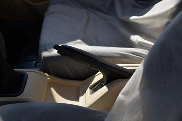 ������Խ �±�T3 1.6L ���� 122���� 2.42��˫����ʽ΢��(����)(SC5031XXYTFS6B1)ͼƬ