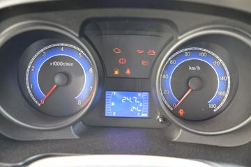 ������Խ �±�T3 1.6L ���� 122���� 2.42��˫����ʽ΢��(����)(SC5031XXYTFS6B1)ͼƬ