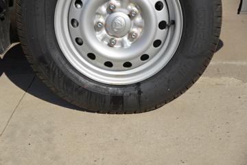 ������Խ �±�T3 1.6L ���� 122���� 2.42��˫����ʽ΢��(����)(SC5031XXYTFS6B1)ͼƬ