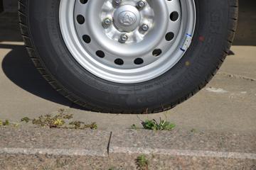 ������Խ �±�T3 1.6L ���� 122���� 2.42��˫����ʽ΢��(����)(SC5031XXYTFS6B1)ͼƬ