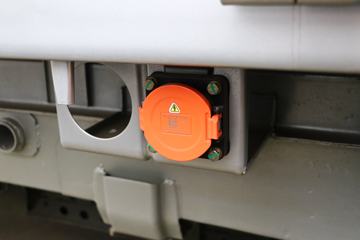 ����翨 2.5T 3.015�׵��Ŵ��綯�������䳵 41.86kWhͼƬ