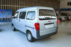 五菱之光 加长版实用型 82马力 5座 1.2L面包车