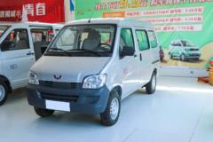 五菱之光 加长版实用型 82马力 5座 1.2L面包车