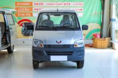 五菱之光 加长版实用型 82马力 5座 1.2L面包车