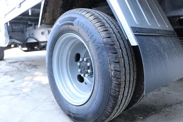  ٹ¿  1.8L 125  3.3׵΢()(˫̥)(LZW1030LT6B)ͼƬ