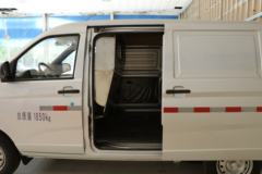 五菱 荣光S 2022款基本型 76马力 1.2L汽油 2座 封闭货车(国六)