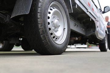 ���� �ٹ��¿� 1.8L 125���� ���� 3.15�׵�������΢��(����)(LZW1028TW)ͼƬ