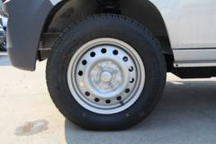 五菱之光 2019款  5座 76马力 1.2L封闭式货车(国六)(LZW5022XXYBQ6C)