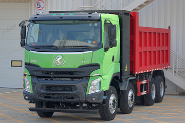 东风柳汽 乘龙H5重卡 全能版 8X4 5.8米换电式纯电动自卸车282kWh