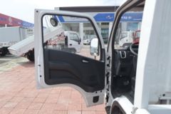 跃进 福星S80 1.5L 113马力 汽油 4.05米单排栏板小卡(SH1033PEGCNZ1)