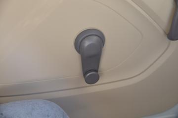 ������Խ ��Խ��V5 ������ 122���� 1.6L���� 7�������ͼƬ