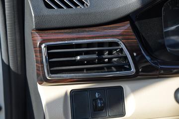 ������Խ ��Խ��V5 ������ 122���� 1.6L���� 7�������ͼƬ