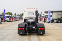 陕汽重卡 德龙X5000 经典版 460马力 6X4 危险品牵引车(国六)(SX4259XD4WQ1)