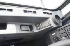 陕汽重卡 德龙X5000 经典版 460马力 6X4 危险品牵引车(国六)(SX4259XD4WQ1)