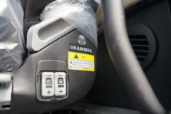 陕汽重卡 德龙X5000 经典版 460马力 6X4 危险品牵引车(国六)(SX4259XD4WQ1)