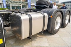 陕汽重卡 德龙X5000 经典版 460马力 6X4 危险品牵引车(国六)(SX4259XD4WQ1)