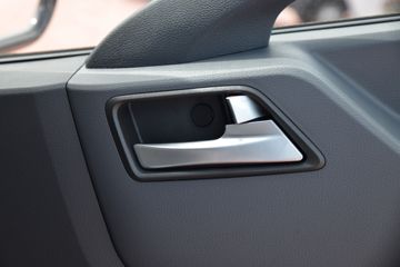 Ծ�� ��ԽC300 132���� 3.82���Ű������Ῠ(����)(SH1043ZFDCWZ6)ͼƬ