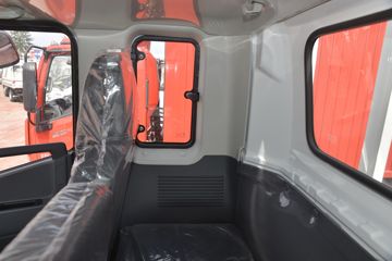 Ծ�� ��ԽC300 132���� 3.82���Ű������Ῠ(����)(SH1043ZFDCWZ6)ͼƬ