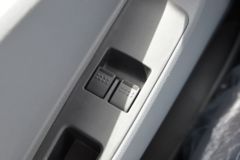 跃进 超越C300 132马力 3.82米排半栏板轻卡(国六)(SH1043ZFDCWZ6)