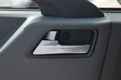 跃进 超越C300 132马力 3.82米排半栏板轻卡(国六)(SH1043ZFDCWZ6)