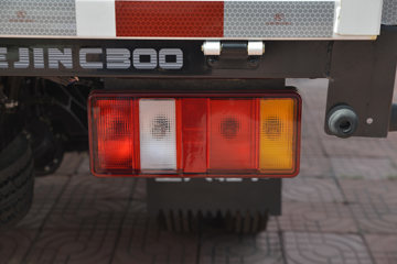 Ծ�� ��ԽC300 132���� 3.82���Ű������Ῠ(����)(SH1043ZFDCWZ6)ͼƬ