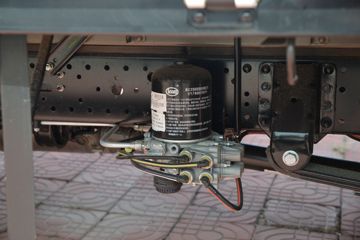 Ծ�� ��ԽC300 132���� 3.82���Ű������Ῠ(����)(SH1043ZFDCWZ6)ͼƬ