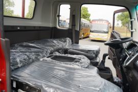 骏铃S6&nbsp;载货车驾驶室                                               图片