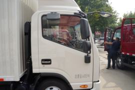 骏铃S6&nbsp;载货车外观                                                图片