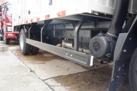 骏铃S6&nbsp;载货车底盘                                                图片