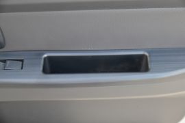 五菱EV50&nbsp;电动封闭厢货驾驶室图片