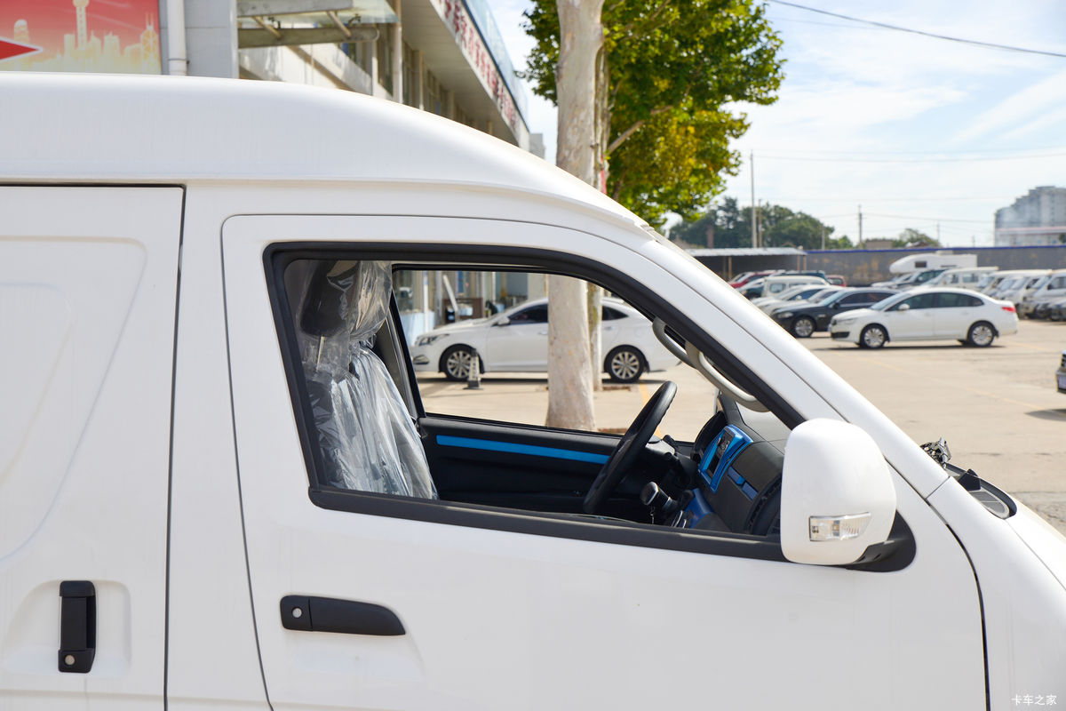 Զ E6 ׼ 3.5T 5.45׵Ͷ綯ջ50.23kWh