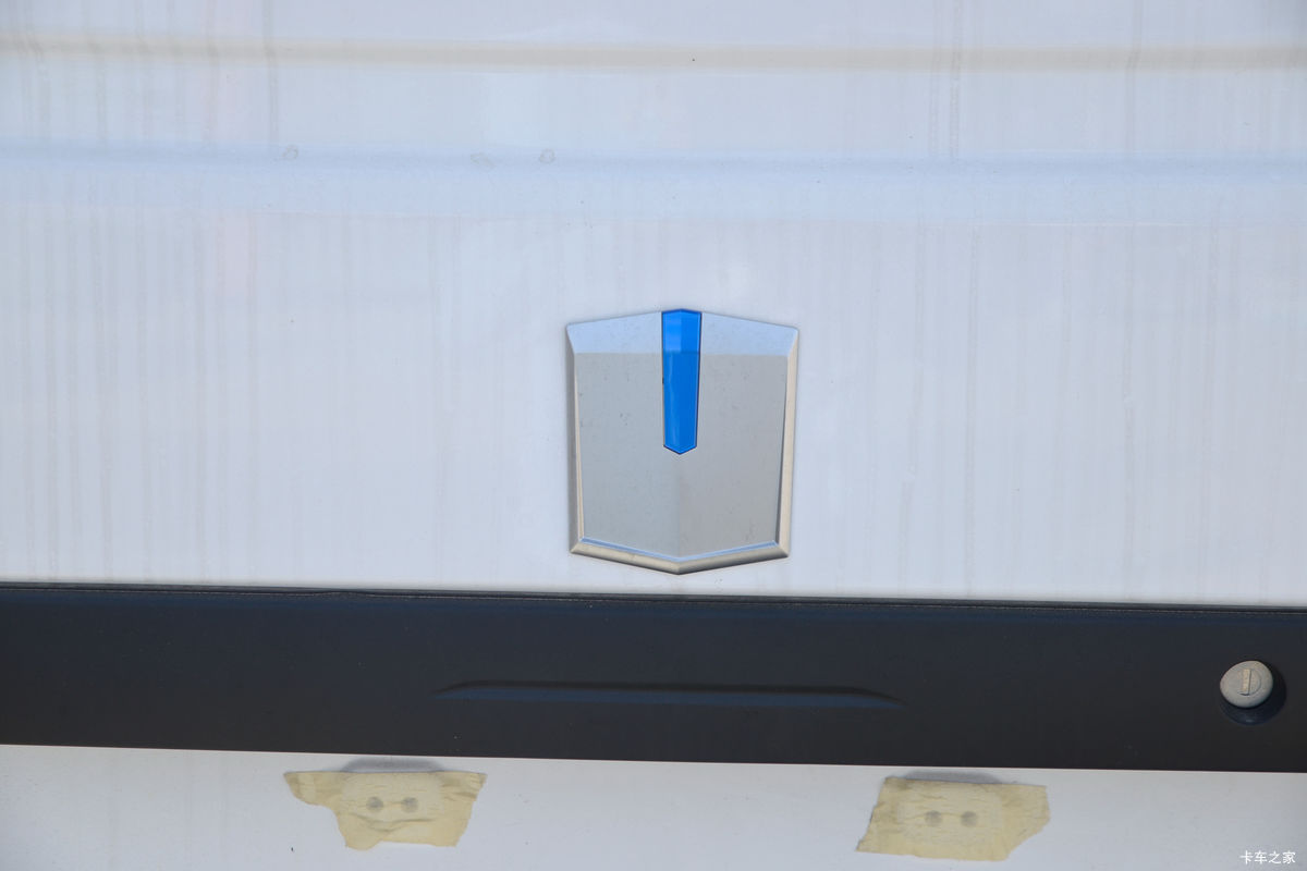 Զ E6 ׼ 3.5T 5.45׵Ͷ綯ջ50.23kWh