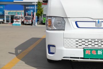 Զ E6 ׼ 3.5T 5.45׵Ͷ綯ջ50.23kWhͼƬ