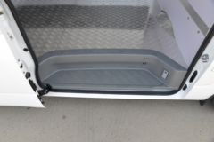 远程 E6 标准版 3.5T 5.45米低顶纯电动封闭货车50.23kWh