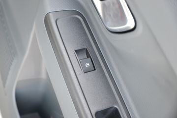 Զ�� ����V6E 2022�� ��ֵ�� 3T 4.845�״��綯��ջ���(M1)41.86kWhͼƬ