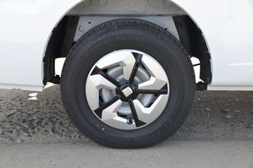 Զ�� ����V6E 2022�� ��ֵ�� 3T 4.845�״��綯��ջ���(M1)41.86kWhͼƬ