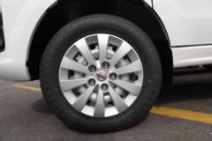 金杯 金海狮 2021款 旅行狮 112马力 1.5L 6座多用途乘用车