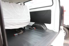 金杯 金海狮 2021款 旅行狮 112马力 1.5L 6座多用途乘用车