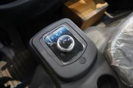 EC1&nbsp;电动载货车内饰图片