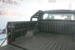 中兴 威狮1949 2022款 乘用版 豪华型 2.0T汽油 197马力 自动四驱 标双排皮卡