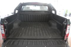 中兴 威狮1949 2022款 乘用版 豪华型 2.0T汽油 197马力 自动四驱 标双排皮卡