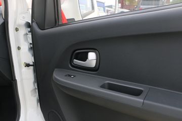 ���� ���EM60 2022�� 2.58T 2�� ���綯��ʽ���䳵(������)41.86kWhͼƬ