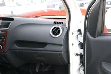 ���� ���EM60 2022�� 2.58T 2�� ���綯��ʽ���䳵(������)41.86kWhͼƬ