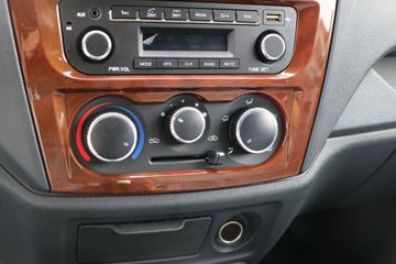 ���� ���EM60 2022�� 2.58T 2�� ���綯��ʽ���䳵(������)41.86kWhͼƬ