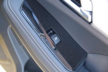 ������ʮ�� ����S ����� 2.4T���� 211���� ���� ˫��Ƥ��(���̰�)(����)ͼƬ