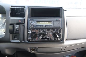 ���� ˳��С�� 122���� 3.32��˫����ʽ�Ῠ(����)(JX5041XXYTSGA26)ͼƬ