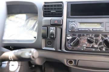 ���� ˳��С�� 122���� 3.32��˫����ʽ�Ῠ(����)(JX5041XXYTSGA26)ͼƬ