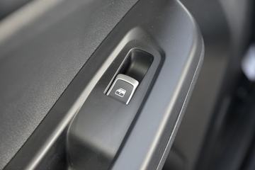 ���� �±��� 2022�� ������ 2.5T���� 140���� �ֶ����� ����˫��Ƥ��(����)ͼƬ