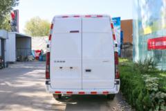 江铃汽车 福顺 2023款 146马力 3座 中轴 2.0T柴油 高顶封闭货车(国六)