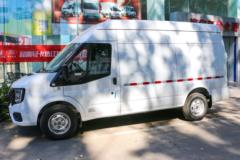 江铃汽车 福顺 2023款 146马力 3座 中轴 2.0T柴油 高顶封闭货车(国六)